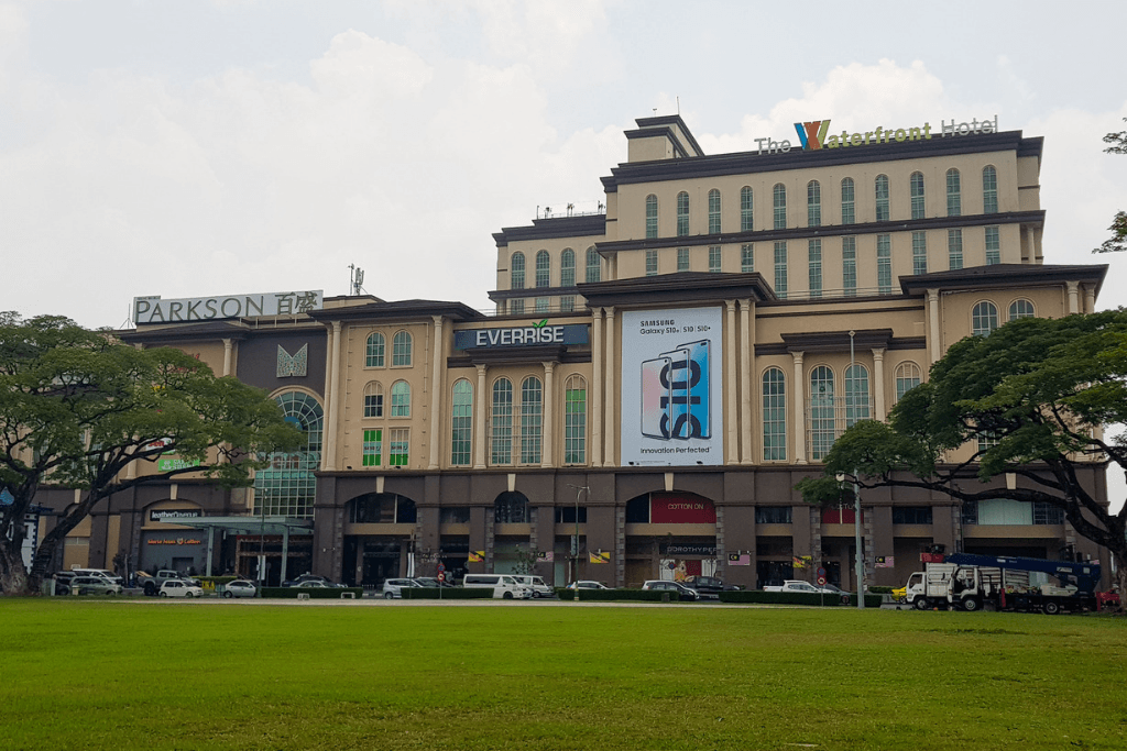 Plaza Merdeka Kuching