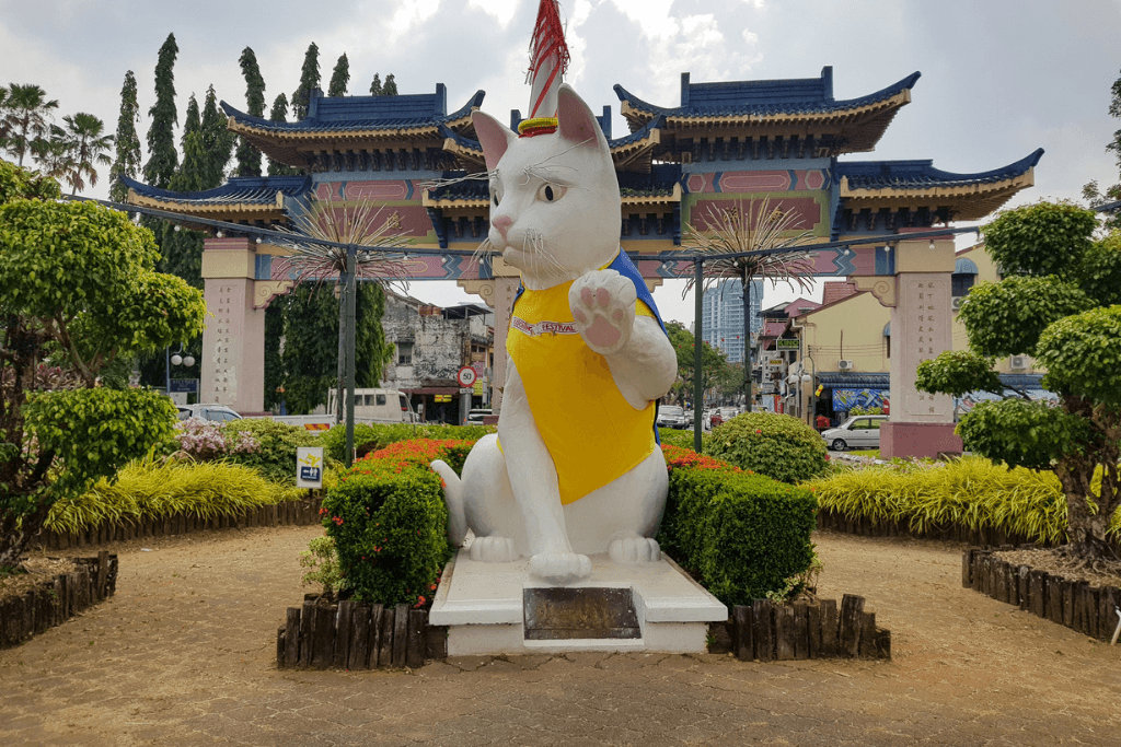 Cat Statue in Kuching