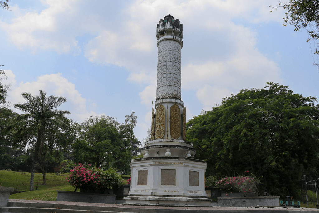 Heroes Monument Kuching